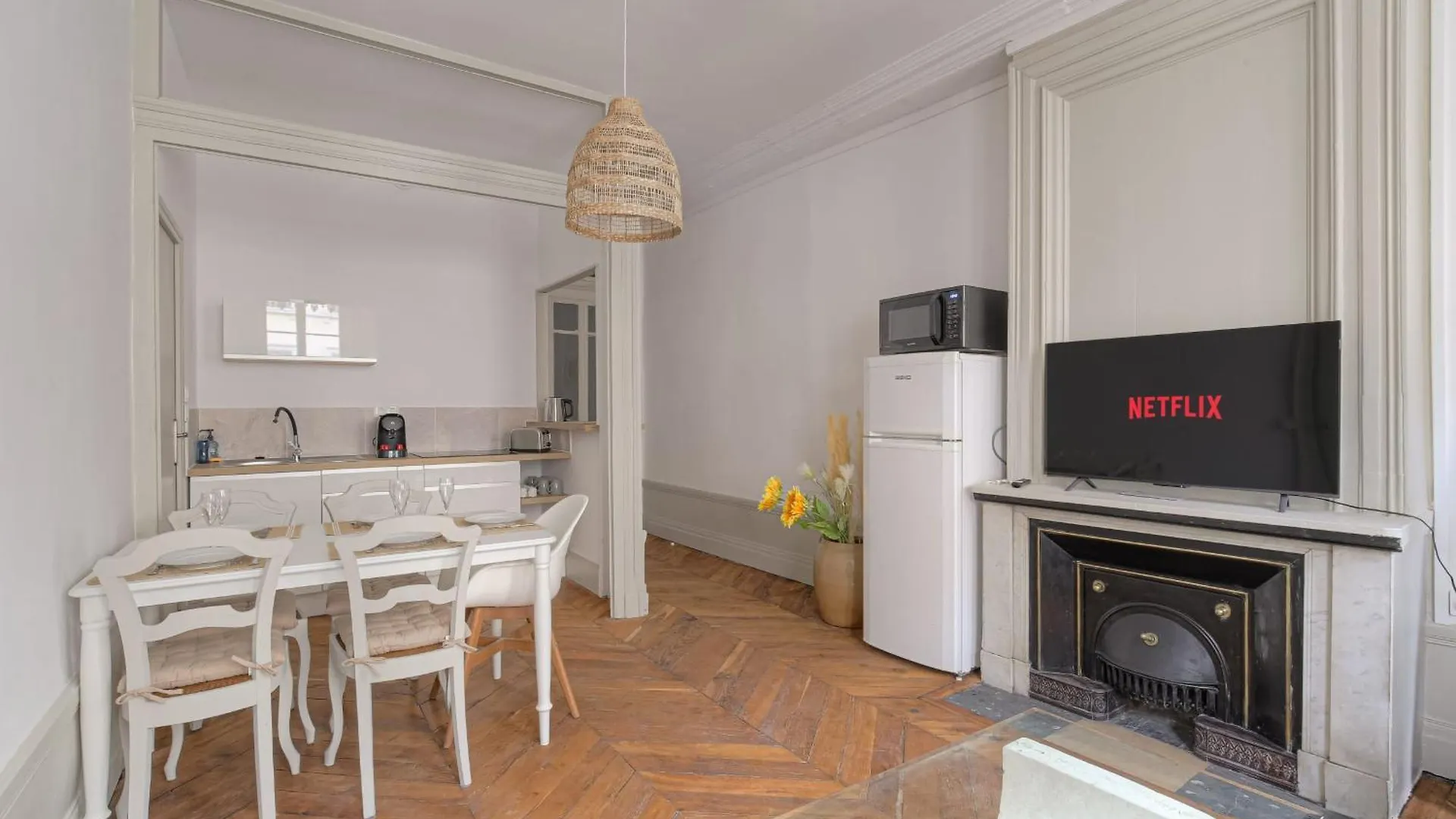 Charmant Et Chaleureux A Cordeliers Lyon